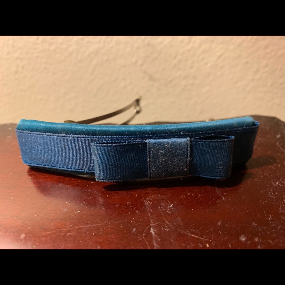 EUC Susan Daniels teal hair clip w blue ribbon bow